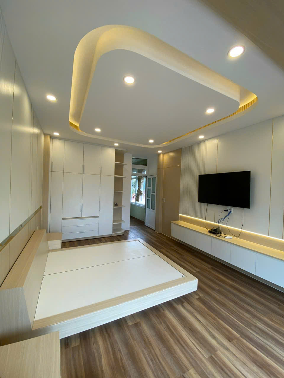 Tủ kệ trưng bày phòng khách mẫu 5